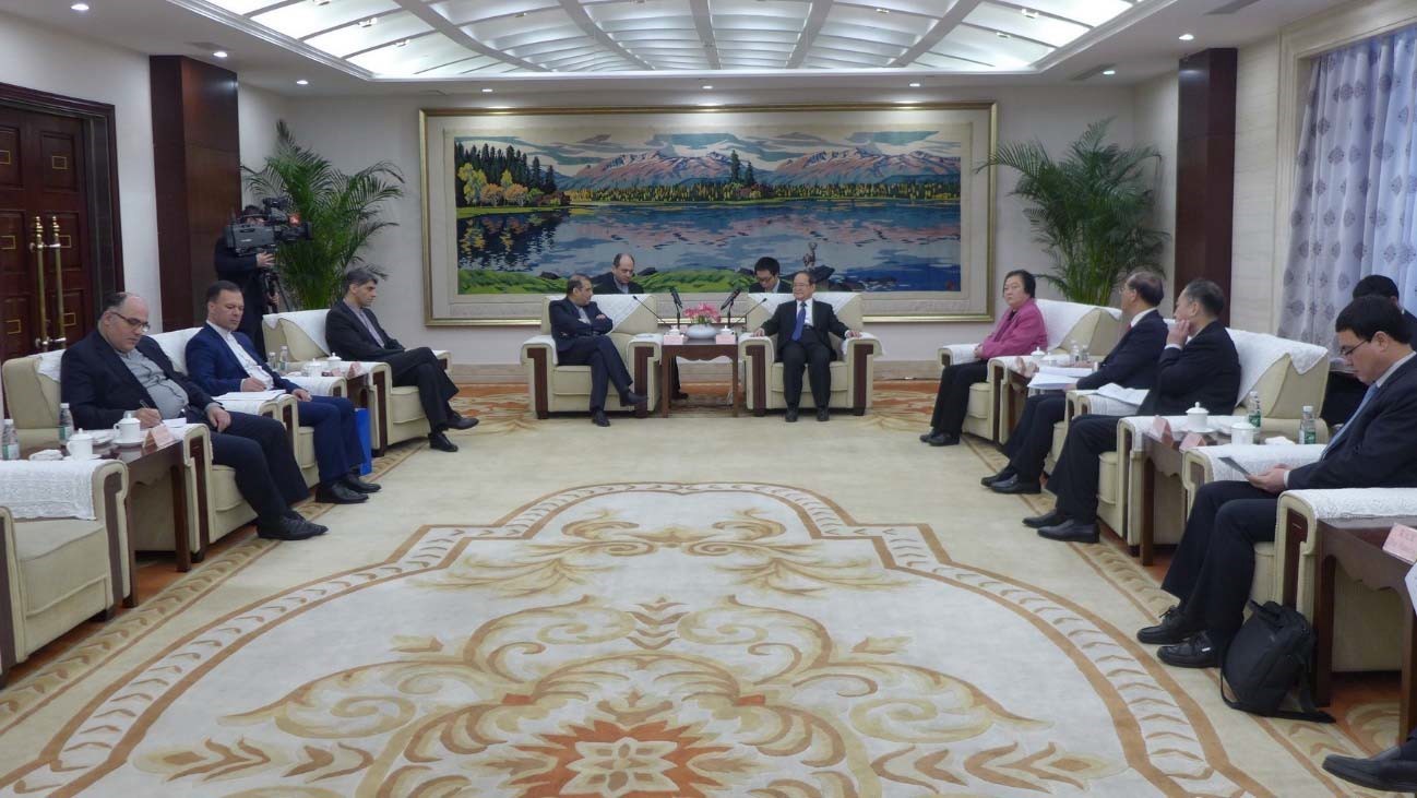 鹿心社会见伊朗驻华大使阿里·阿斯加尔·哈吉.jpg
