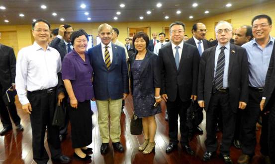 蓝迪国际智库应邀参加中巴建交65周年文艺晚会