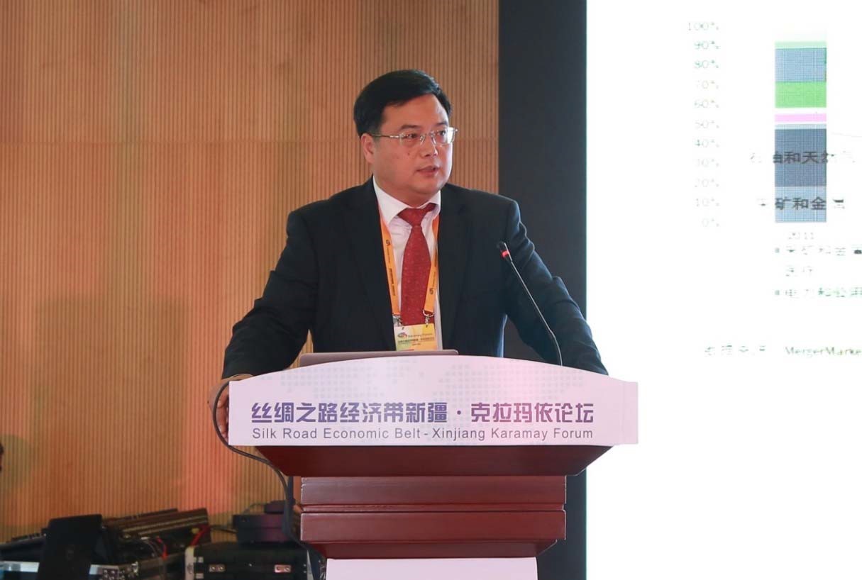 安永会计师事务所高级审计合伙人袁勇敏发表演讲.jpg